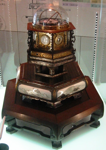 江戸時代の万年時計「万年自鳴鐘」の拡大画像