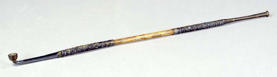 羅宇煙管（雁首と吸い口が金属製、羅宇が竹製）の拡大画像