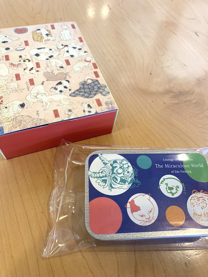 歌川国芳のクッキーパッケージ（展覧会『奇想の系譜展』のグッズ）の拡大画像